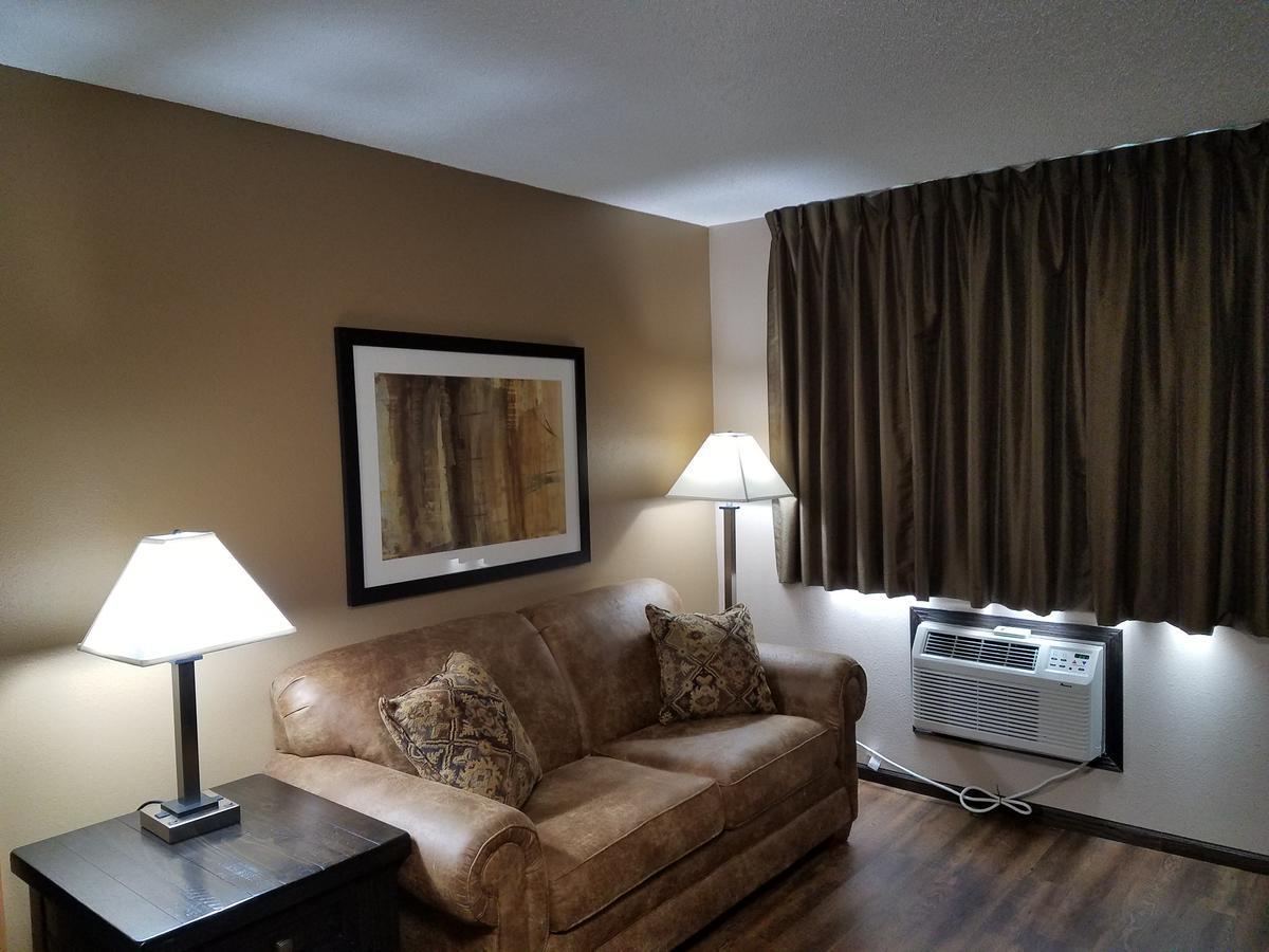 Americas Best Value Inn And Suites Bismarck Exteriör bild