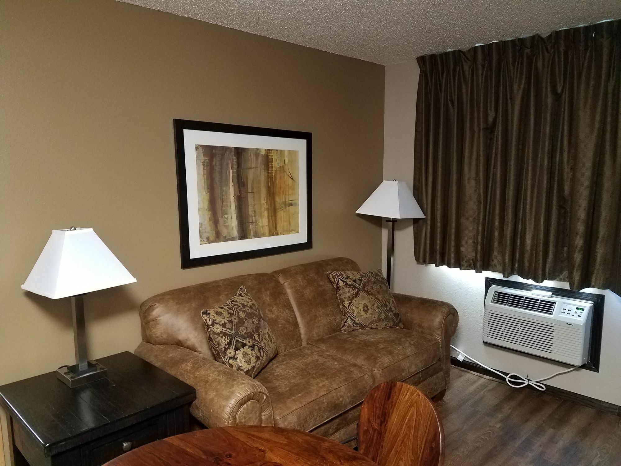 Americas Best Value Inn And Suites Bismarck Exteriör bild